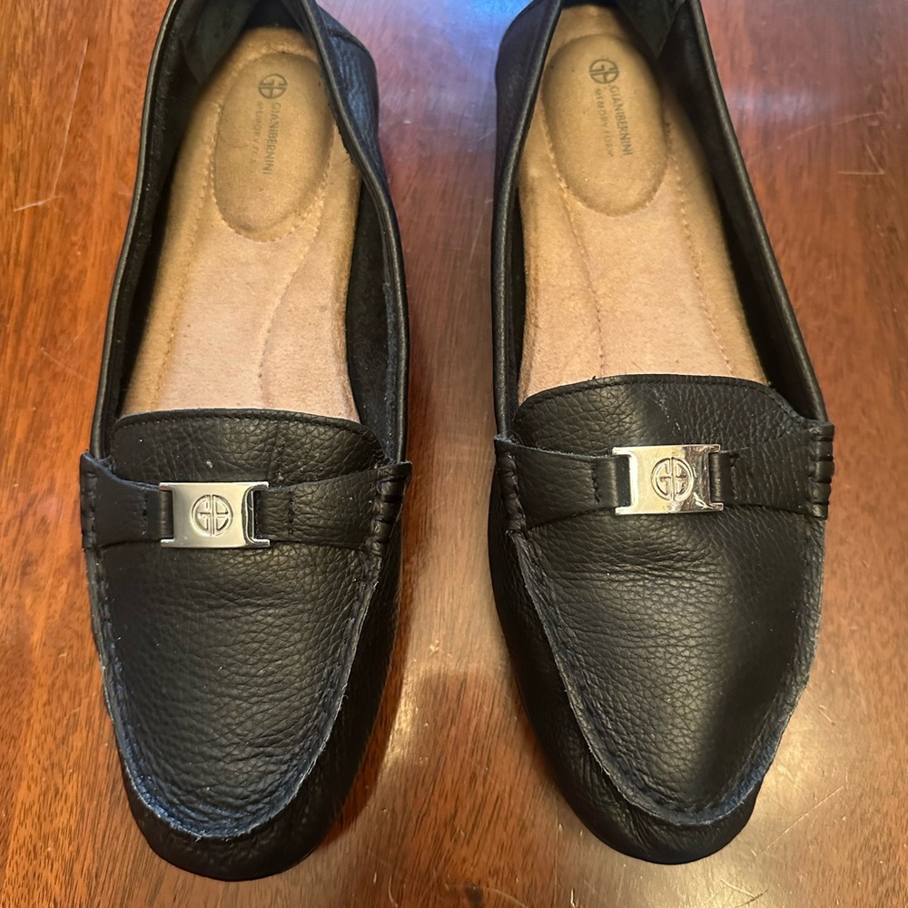 Black Leather Loafers With Silver Giani Bernini 
Logo and Memory Foam Footbed
